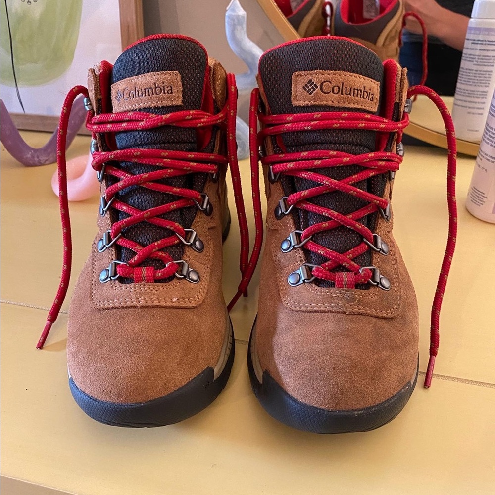 Columbia Hiking shoes